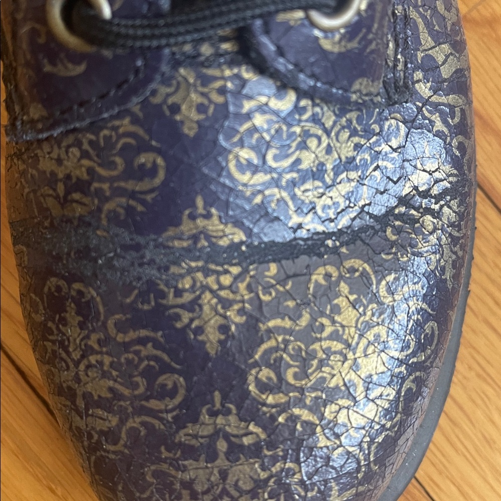 Beautiful Dr. Martens 1460 Gold Brocade Surya - Picture 12 of 13